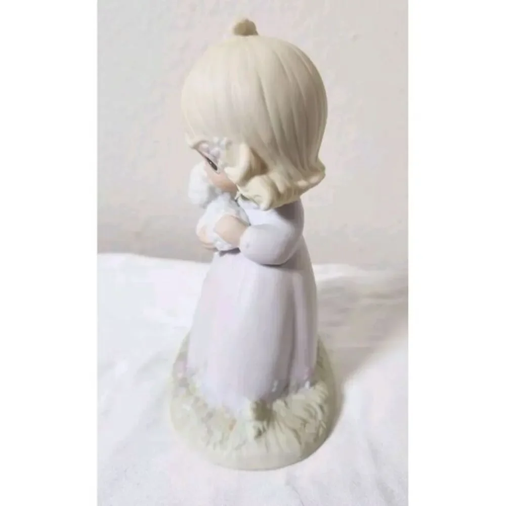 Precious Moments 1984 Members Only Figurine The Lord Is My Shepherd PM-851 Dove